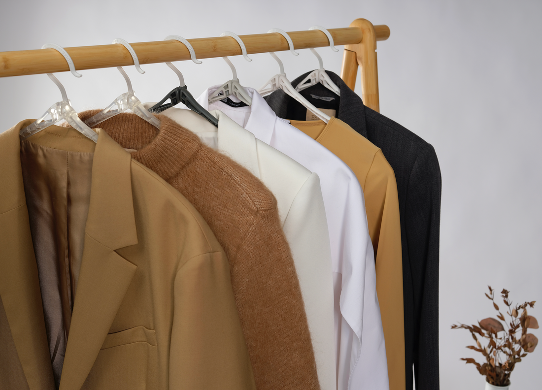 Seasonal Wardrobe Rotation: Simplifying it with Foldable Hangers